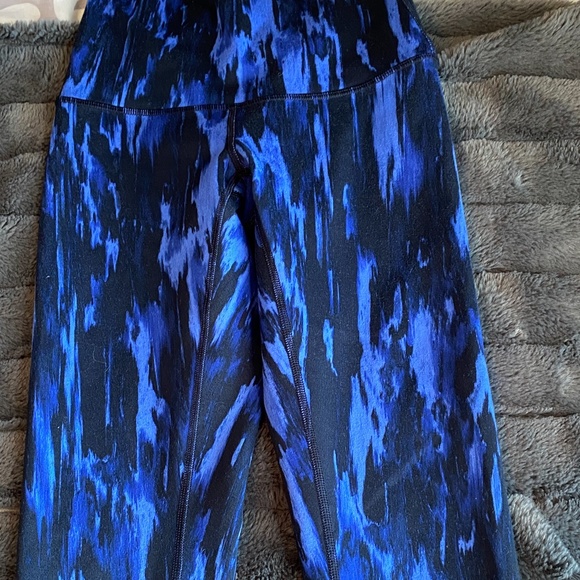 Lululemon wunder under crops - Picture 2 of 2